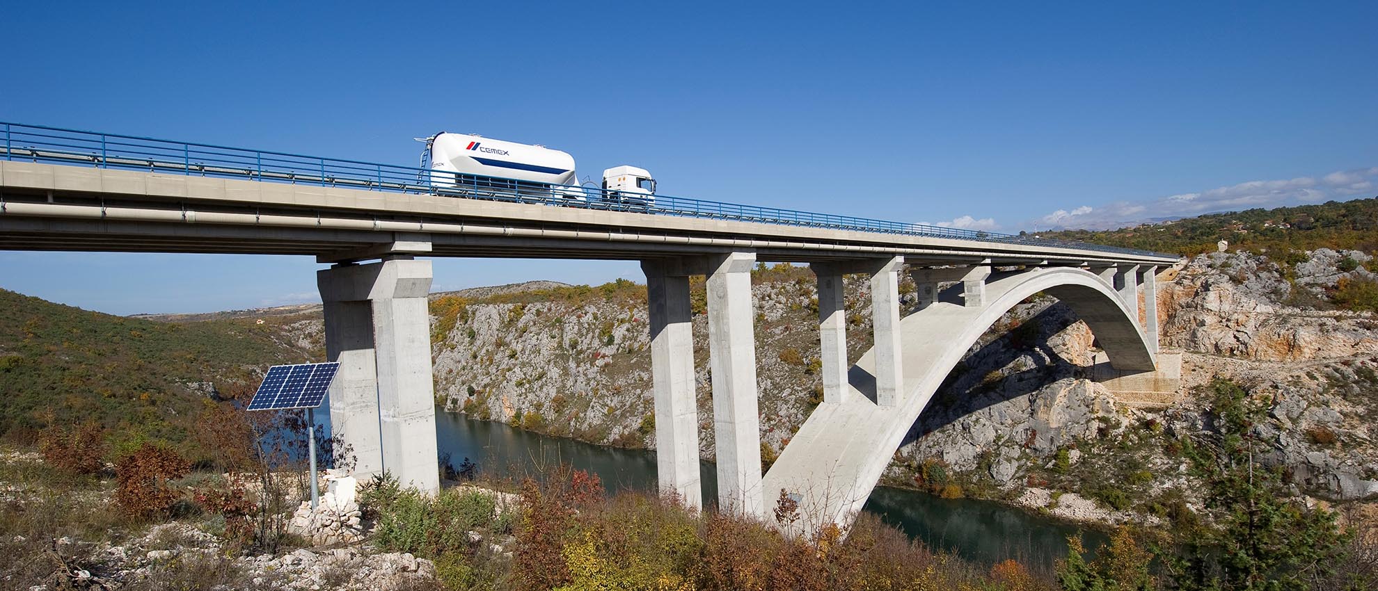 CEMEX cisterna za cement