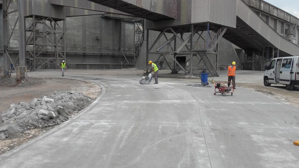 CEMEX uvaljani beton RCC