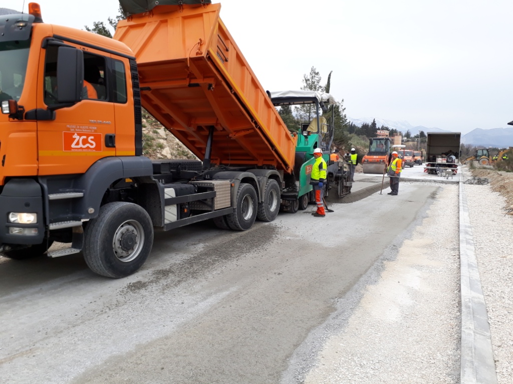 CEMEX uvaljani beton RCC