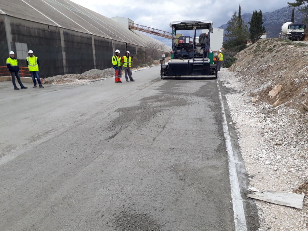 CEMEX uvaljani beton RCC